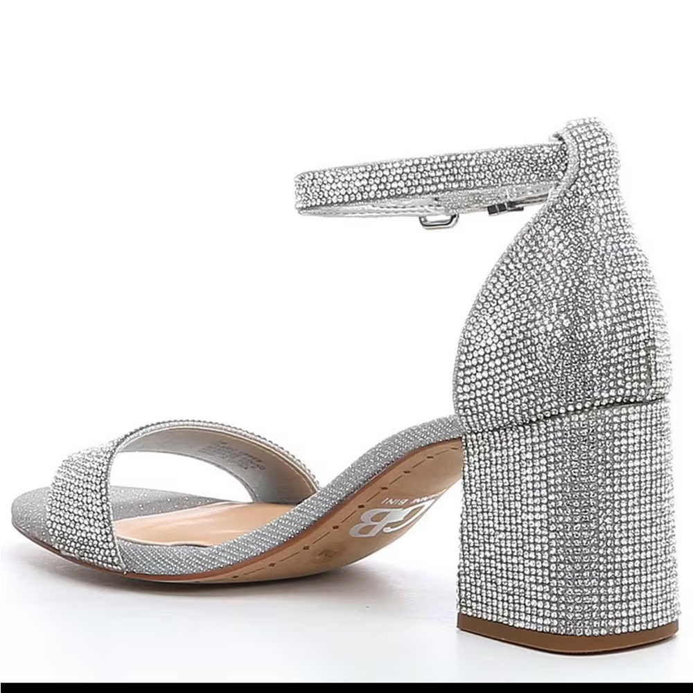 Elegant Silver Block Heel Sandals - Picture 3 of 12